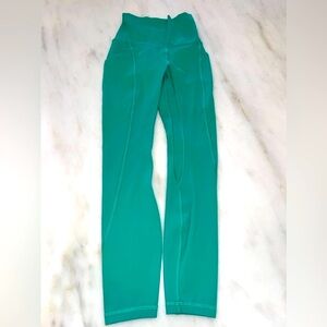 Lululemon Align High-Rise Pant with Pockets 25"
Kelly Green size 0 GUC